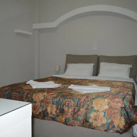 Otel Albion Atina